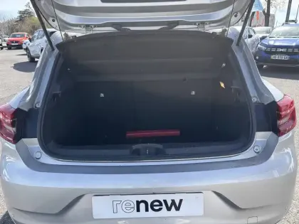 Photo 17 Renault Clio  E-Tech 140 - 21N