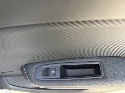 Photo 18 Renault Clio  E-Tech 140 - 21N