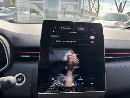 Photo 37 Renault Clio  E-Tech 140 - 21N