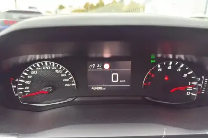 Photo 15 Peugeot 208  BLUEHDI 100 S&S BVM6