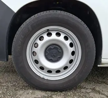 Photo 42 Peugeot Partner  FOURGON STANDARD 1000 KG BLUEHDI 100 S&S BVM5