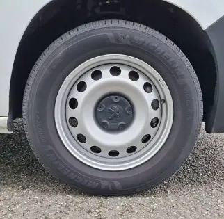 Photo 41 Peugeot Partner  FOURGON STANDARD 1000 KG BLUEHDI 100 S&S BVM5