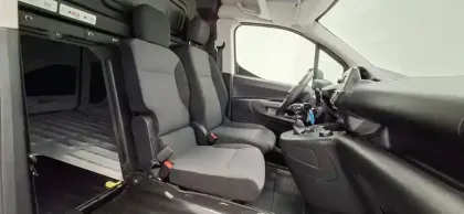 Photo 9 Peugeot Partner  FOURGON STANDARD 1000 KG BLUEHDI 100 S&S BVM5