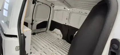 Photo 46 Peugeot Partner  FOURGON STANDARD 1000 KG BLUEHDI 100 S&S BVM5