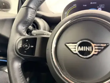 Photo 30 Mini Mini Hatch 3 Portes Cooper SE 184 ch