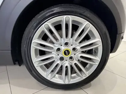 Photo 16 Mini Mini Hatch 3 Portes Cooper SE 184 ch