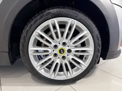 Photo 14 Mini Mini Hatch 3 Portes Cooper SE 184 ch