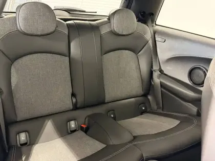 Photo 28 Mini Mini Hatch 3 Portes Cooper SE 184 ch