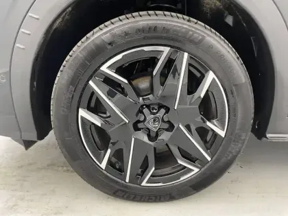 Photo 48 Peugeot 3008  Hybrid 136 e-DCS6