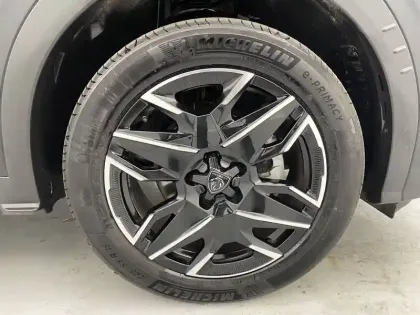 Photo 49 Peugeot 3008  Hybrid 136 e-DCS6