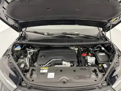 Photo 84 Peugeot 3008  Hybrid 136 e-DCS6