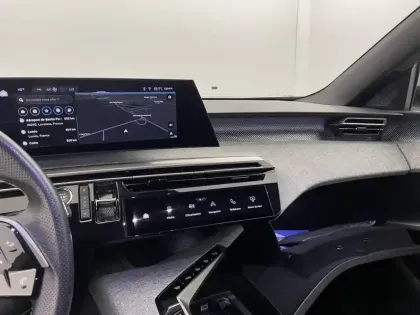 Photo 91 Peugeot 3008  Hybrid 136 e-DCS6