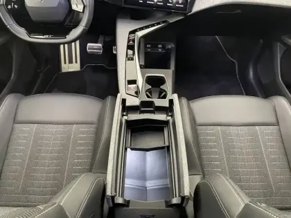 Photo 88 Peugeot 3008  Hybrid 136 e-DCS6