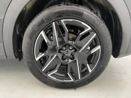 Photo 79 Peugeot 3008  Hybrid 136 e-DCS6