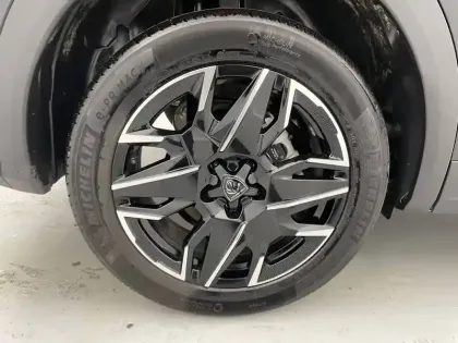 Photo 82 Peugeot 3008  Hybrid 136 e-DCS6