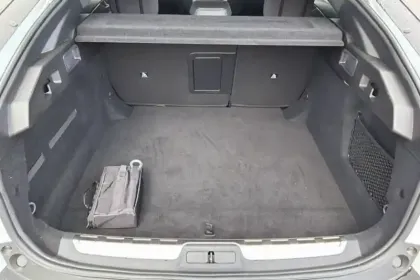 Photo 26 Peugeot 408  Hybrid 136 e-DCS6