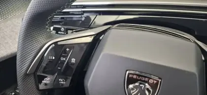 Photo 30 Peugeot 5008  Hybrid 145 e-DCS6