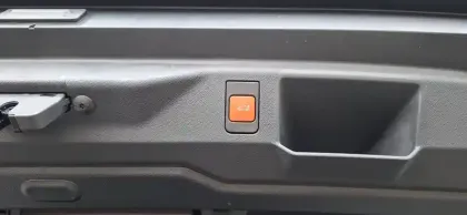 Photo 14 Peugeot 5008  Hybrid 145 e-DCS6