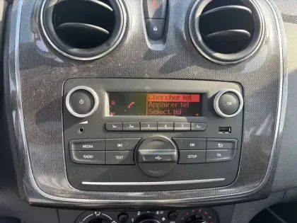 Photo 31 Dacia Sandero  SCe 75