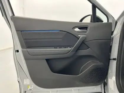 Photo 95 Renault Symbioz  E-Tech full hybrid 145