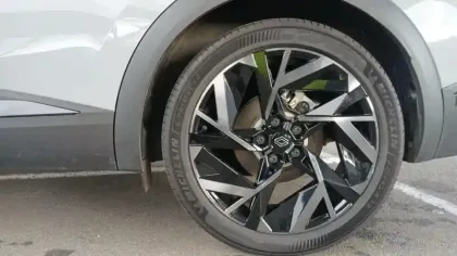 Photo 8 Renault Symbioz  E-Tech full hybrid 145