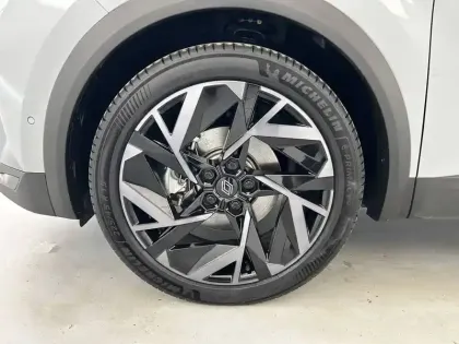 Photo 103 Renault Symbioz  E-Tech full hybrid 145