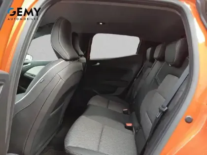 Photo 9 Renault Clio  E-Tech full hybrid 145