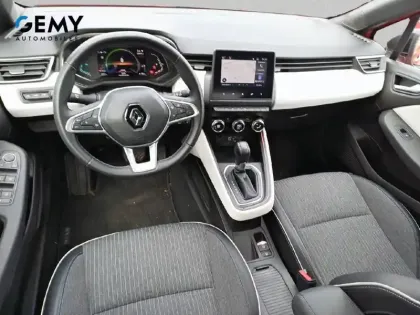 Photo 7 Renault Clio  E-Tech full hybrid 145