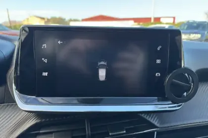 Photo 19 Peugeot 208  PureTech 100 S&S BVM6