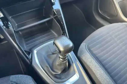 Photo 22 Peugeot 208  PureTech 100 S&S BVM6