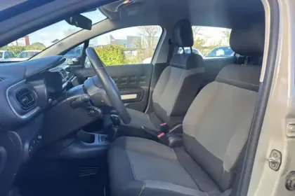 Photo 8 Citroën C3  PureTech 82