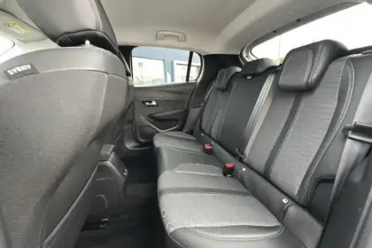 Photo 9 Peugeot 208  PureTech 100 S&S BVM6