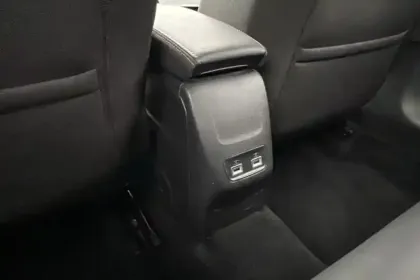 Photo 23 Peugeot 208  PureTech 100 S&S BVM6