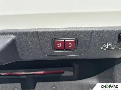 Photo 81 Mercedes CLA  200 8F-eDCT