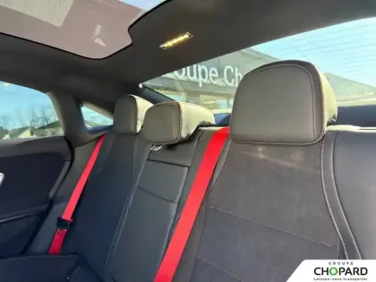 Photo 76 Mercedes CLA  200 8F-eDCT