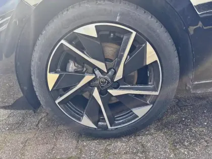 Photo 14 Peugeot 308  BlueHDi 130ch S&S EAT8 Allure