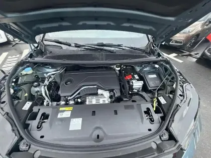 Photo 6 Peugeot 3008  Hybrid 145 e-DCS6 GT