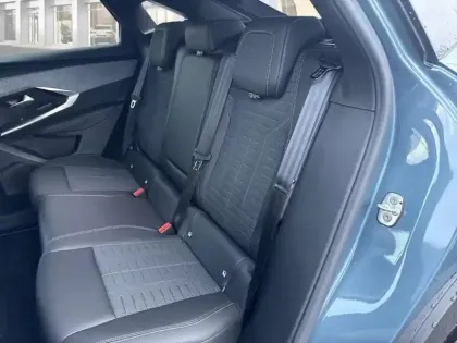 Photo 22 Peugeot 3008  Hybrid 145 e-DCS6 GT