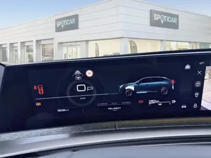 Photo 20 Peugeot 3008  Hybrid 145 e-DCS6 GT