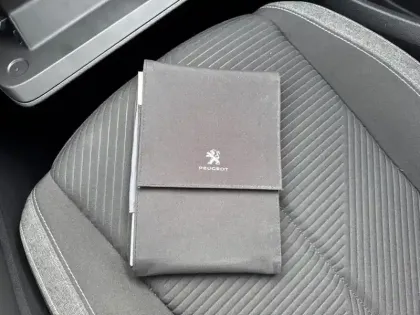 Photo 15 Peugeot 308  PureTech 110ch S&S BVM6 Active Pack