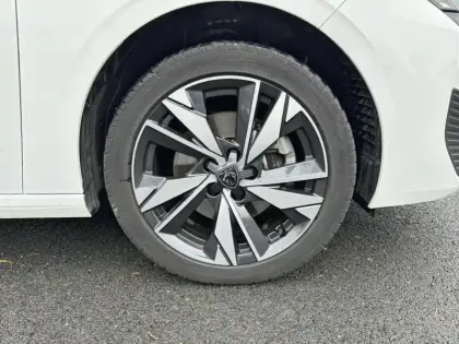 Photo 14 Peugeot 308  SW PureTech 130ch S&S EAT8 Allure