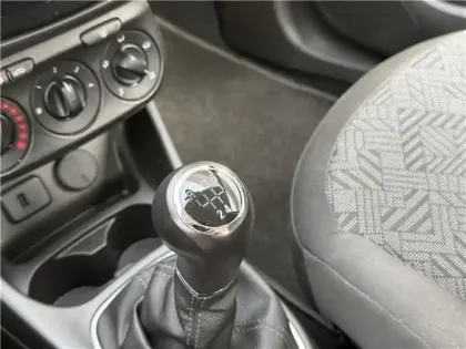 Photo 119 Opel Corsa Gén. V Ph1 NG Excite 3