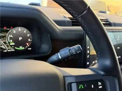 Photo 125 Rover Defender Gén. III (L663) Ph1 Evo X-Dynamic HSE 5