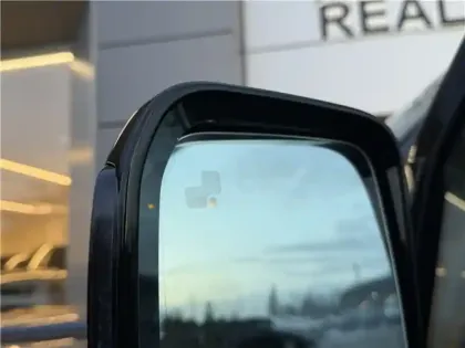 Photo 152 Rover Defender Gén. III (L663) Ph1 Evo X-Dynamic HSE 5