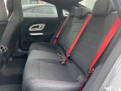 Photo 11 Mercedes CLA  200 AMG Line