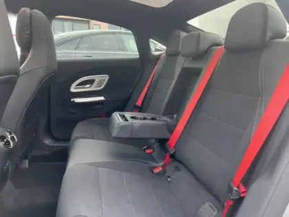 Photo 12 Mercedes CLA  200 AMG Line