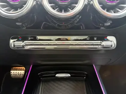 Photo 19 Mercedes Classe B 250 e Hybrid EQ AMG Line