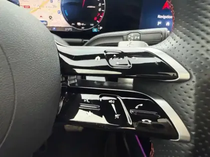 Photo 15 Mercedes Classe B 250 e Hybrid EQ AMG Line