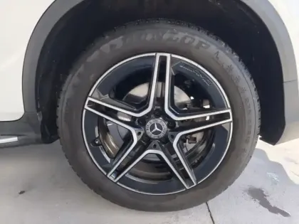 Photo 8 Mercedes Classe GLC GLC 220 d 4MATIC SUV AMG Line