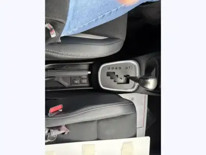 Photo 13 Toyota Yaris Hybride 1.5 100h GR SPORT